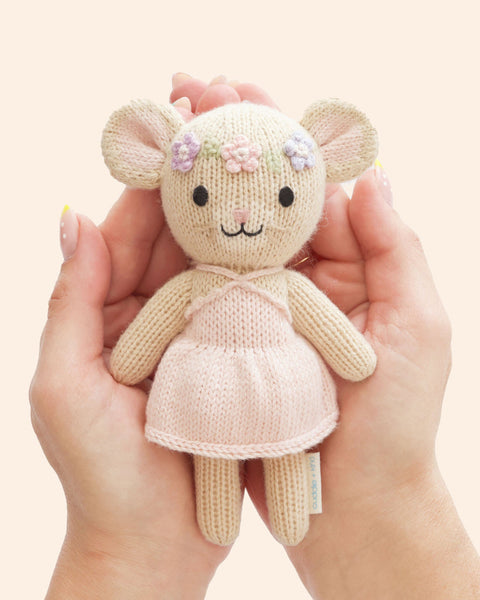 cuddle + kind - Tiny Emma the Mouse