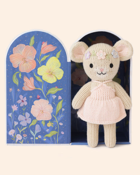 cuddle + kind - Tiny Emma the Mouse