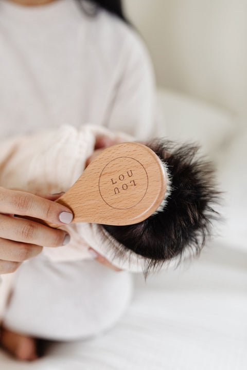 Lou Lou and Company - Bath Hairbrush Set