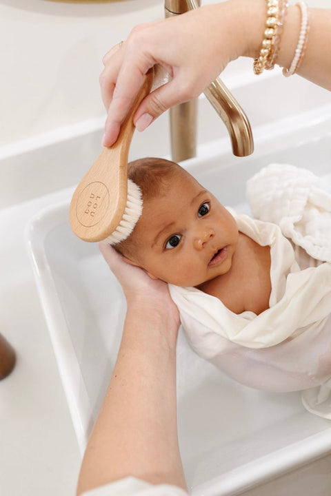 Lou Lou and Company - Bath Hairbrush Set