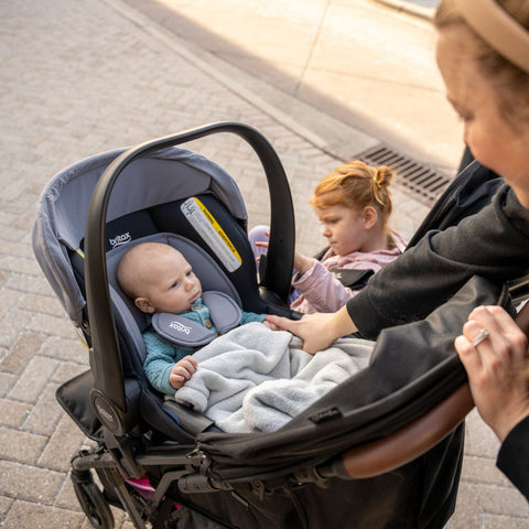 Strolee - Car Seat Adapter