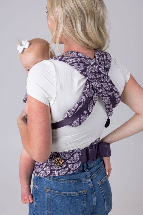 Mabē - Monarch Buckle Carrier