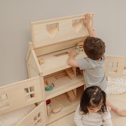 Plan Toys - Victorian Dollhouse