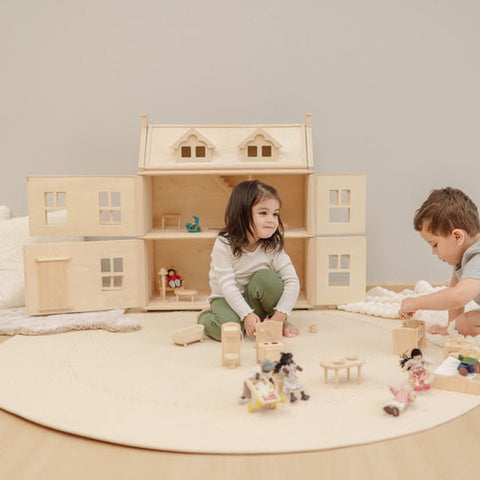 Plan Toys - Victorian Dollhouse