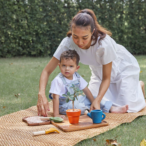Plan Toys - Gardening Set