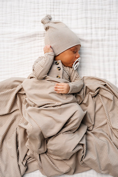 Lou Lou and Company - Knotted Gown