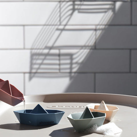 Shnuggle -  Stack and Sail Bath Boat Toys