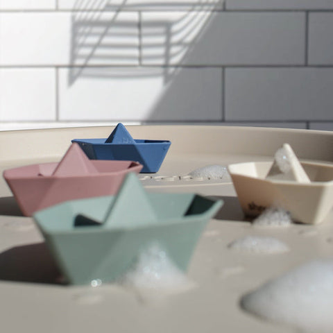 Shnuggle -  Stack and Sail Bath Boat Toys