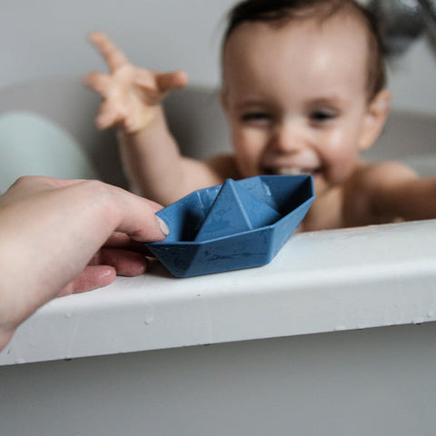 Shnuggle -  Stack and Sail Bath Boat Toys