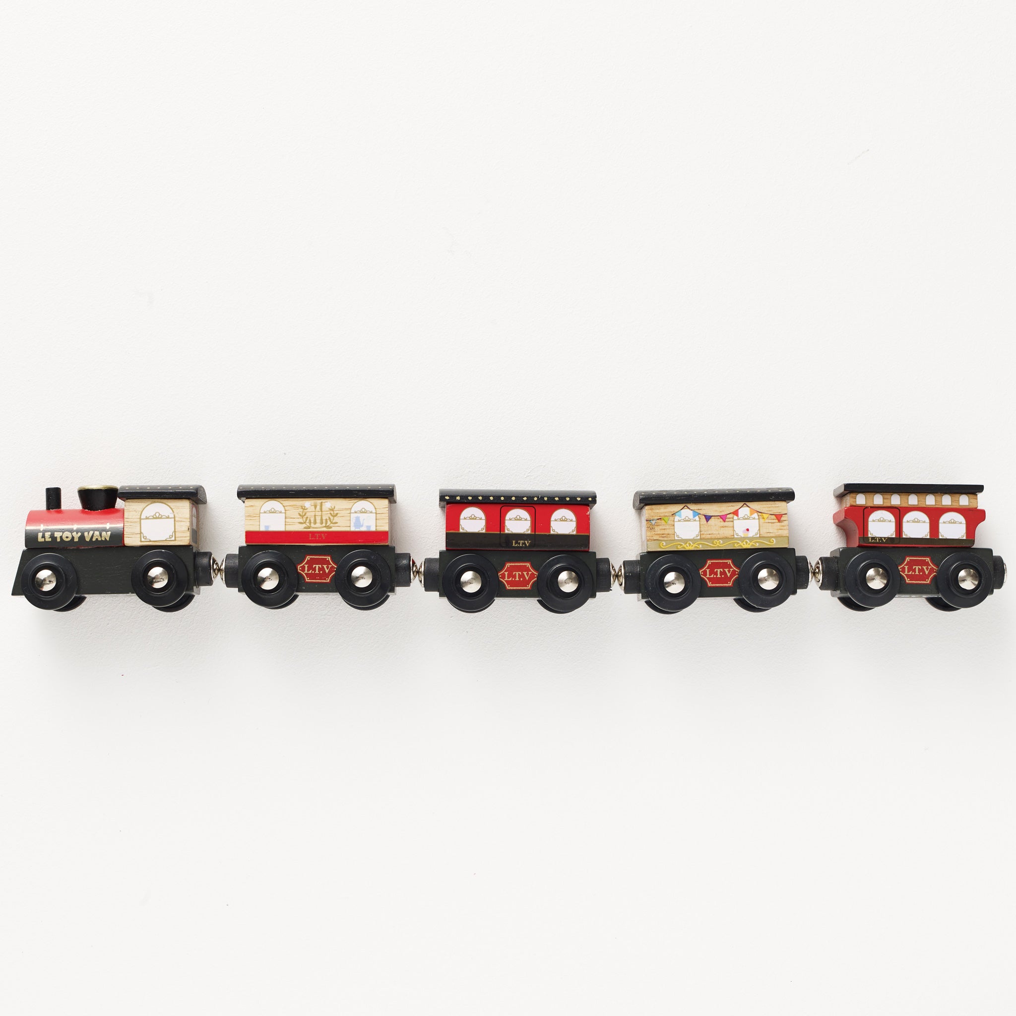 Le Toy Van - Royal Express Train & Carriages – Inland Mama