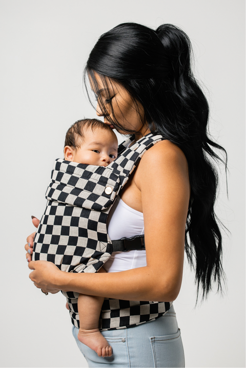 Mabē - Monarch Buckle Carrier