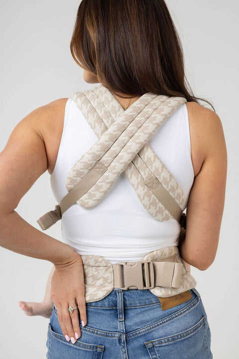 Mabē - Monarch Buckle Carrier
